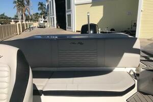 19ft Sea Ray Yacht For Sale