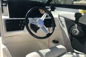 19ft Sea Ray Yacht For Sale