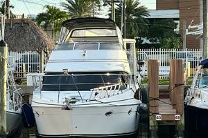 41ft Carver Yacht For Sale