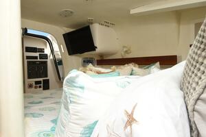 Mano Illio 41ft Maine Cat Yacht For Sale