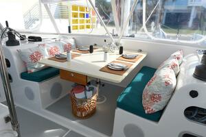 Mano Illio 41ft Maine Cat Yacht For Sale