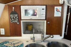 SEA GLASS 43ft Fountaine Pajot Yacht For Sale