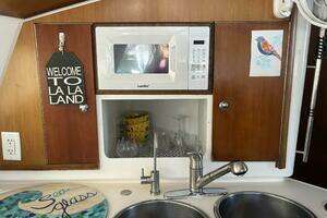 2000 Fountaine Pajot Belize thumbnail 24