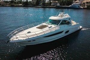 RECON ROYALE 61ft Sea Ray Yacht For Sale