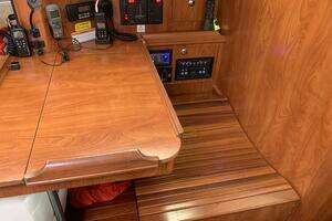 2011 Hunter 45DS thumbnail 50