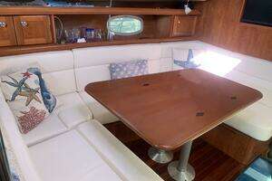 2011 Hunter 45DS thumbnail 23
