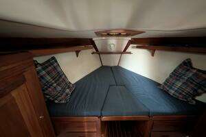 2001 Tartan 3700 thumbnail 13