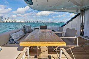 2024 Ferretti Yachts 720 thumbnail 33