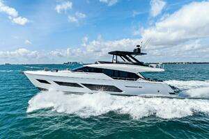 2024 Ferretti Yachts 720 thumbnail 2