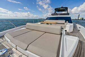 2024 Ferretti Yachts 720 thumbnail 30