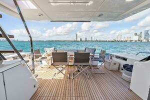 2024 Ferretti Yachts 720 thumbnail 35