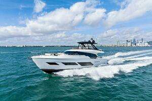 2024 Ferretti Yachts 720 thumbnail 13
