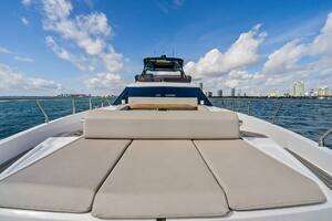 2024 Ferretti Yachts 720 thumbnail 29