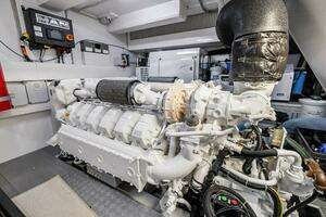2024 Ferretti Yachts 720 thumbnail 92