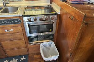 Slow Getaway 34ft Marine Trader Yacht For Sale