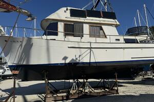 Slow Getaway 34ft Marine Trader Yacht For Sale