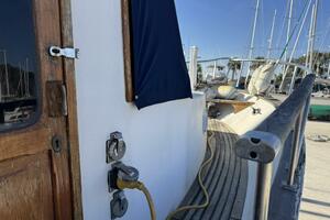 Slow Getaway 34ft Marine Trader Yacht For Sale