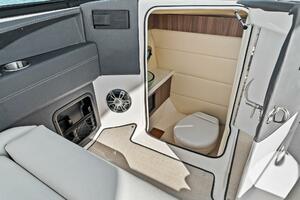 29ft Regal Yacht For Sale