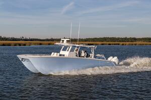 40FT (12.19M) INVINCIBLE