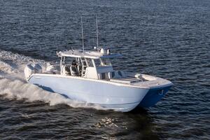 40FT (12.19M) INVINCIBLE