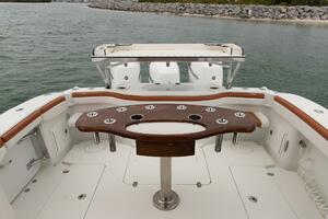 42FT (12.8M) YELLOWFIN