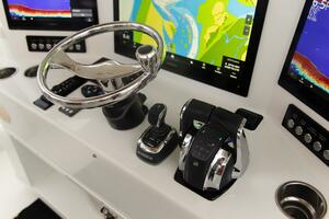 42FT (12.8M) YELLOWFIN