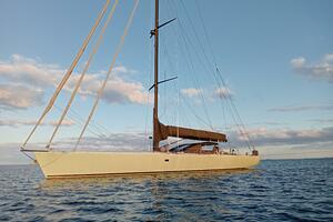 Pearl 79ft Custom Yacht For Sale