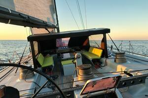 Pearl 79ft Custom Yacht For Sale