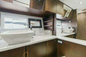 2017 Galeon 560 Sky thumbnail 34