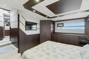 Galeon 58 560 Sky Nuckingfuts- Master Stateroom