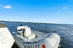 Galeon 58 560 Sky Nuckingfuts- Tender