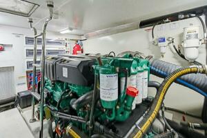Galeon 58 560 Sky Nuckingfuts- Engine Room