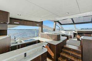 2017 Galeon 560 Sky thumbnail 15