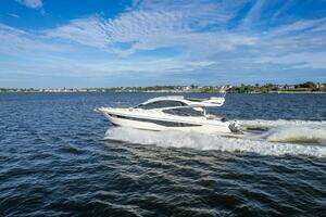 2017 Galeon 560 Sky thumbnail 56