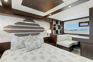 2017 Galeon 560 Sky thumbnail 30