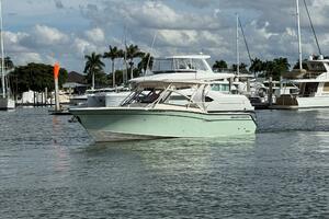 30ft Grady White Yacht For Sale