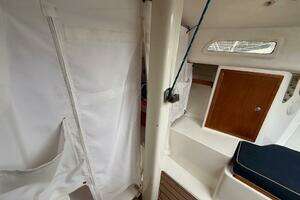 2008 e Sailing Yachts e33 thumbnail 19