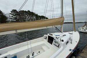 2008 e Sailing Yachts e33 thumbnail 12