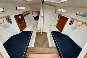 2008 e Sailing Yachts e33 thumbnail 14