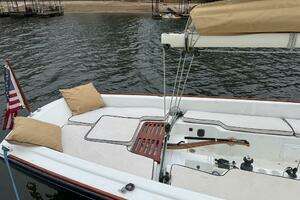 2008 e Sailing Yachts e33 thumbnail 4