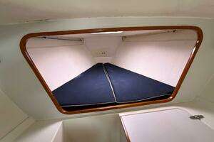 2008 e Sailing Yachts e33 thumbnail 20