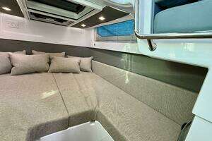2023 Axopar 37 Cross Cabin thumbnail 39