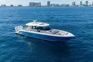 2024 Tiara Yachts 48 LS thumbnail 1