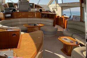1999 Azimut 58 thumbnail 8