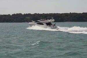 1999 Azimut 58 thumbnail 2