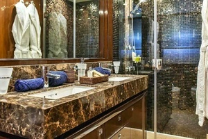 2011 Princess Yachts Princess V85 thumbnail 10