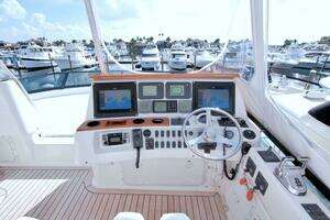 2005 Neptunus 62 Flybridge thumbnail 28