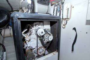 2005 Neptunus 62 Flybridge thumbnail 118