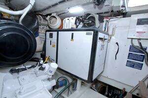 2005 Neptunus 62 Flybridge thumbnail 116