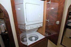 2005 Neptunus 62 Flybridge thumbnail 69